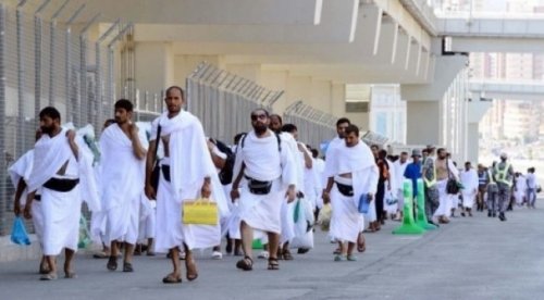 جيش الاحتلال يعتدى على حجاج فلسطينيين قبل مغادرتهم إلى بلاد الحرمين جيش الاحتلال يعتدى على حجاج فلسطينيين قبل مغادرتهم إلى بلاد الحرمين