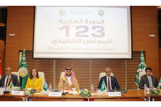 المدير العام لألكسو يدعو إلى إيقاف المجازر والانتهاكات الجسيمة ضد الشعب الفلسطيني المدير العام لألكسو يدعو إلى إيقاف المجازر والانتهاكات الجسيمة ضد الشعب الفلسطيني