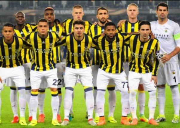 شاهد الأن.. بث مباشر لمباراة إسطنبول باشاك شهير وفنربخشه في الدوري التركي شاهد الأن.. بث مباشر لمباراة إسطنبول باشاك شهير وفنربخشه في الدوري التركي