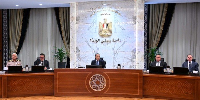 مدبولي: زيارات المنطقة الاقتصادية لقناة السويس تؤكد التزام الدولة بتوطين الصناعات ودعم الاستثمار مدبولي: زيارات المنطقة الاقتصادية لقناة السويس تؤكد التزام الدولة بتوطين الصناعات ودعم الاستثمار