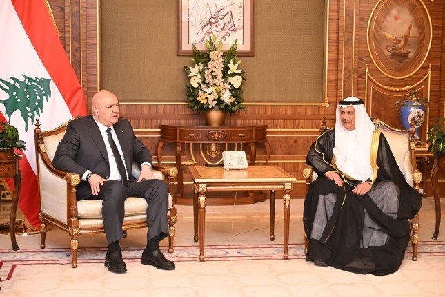 الرئيس اللبناني يؤكد عمق العلاقات اللبنانية - الكويتية ويثمن مواقف الكويت التاريخية تجاه بلاده الرئيس اللبناني يؤكد عمق العلاقات اللبنانية - الكويتية ويثمن مواقف الكويت التاريخية تجاه بلاده