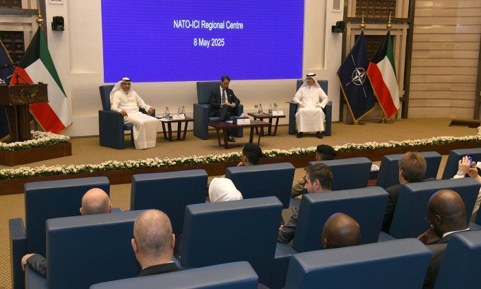 ممثل أمين عام "الناتو" يثمن التعاون والعلاقات الثنائية "المتميزة" التي تجمع الكويت والحلف ممثل أمين عام "الناتو" يثمن التعاون والعلاقات الثنائية "المتميزة" التي تجمع الكويت والحلف