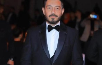 تكريم أحمد زاهر في مهرجان "إبداع" بجامعة القاهرة