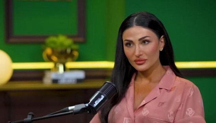 الفنانة هبة نور تكشف حقيقة خلافها مع نسرين طافش وتتحدث عن زواجها المبكر وغياب والدها الفنانة هبة نور تكشف حقيقة خلافها مع نسرين طافش وتتحدث عن زواجها المبكر وغياب والدها