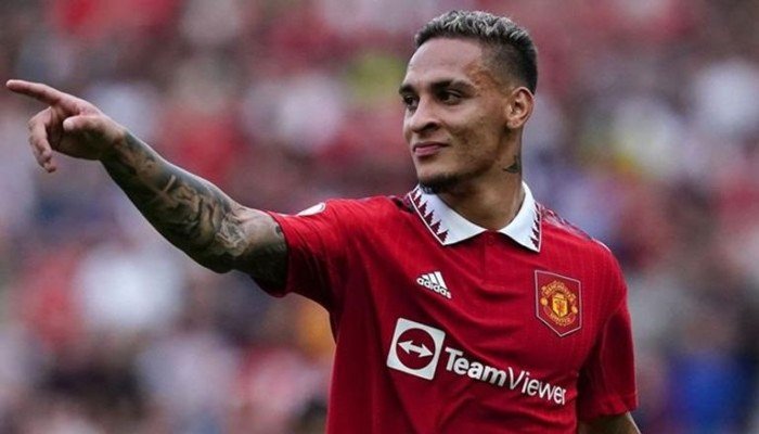أنتوني يسخر من سقوط مانشستر يونايتد بعد خسارة الدوري الأوروبي: "كنت أنا المشكلة!" أنتوني يسخر من سقوط مانشستر يونايتد بعد خسارة الدوري الأوروبي: "كنت أنا المشكلة!"