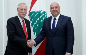 الرئيس اللبناني: تسليم السلاح في 3 مخيمات فلسطينية سيبدأ منتصف الشهر المقبل