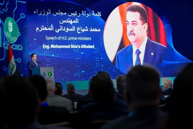 العراق يطلق مبادرة إقليمية لحماية نهري دجلة والفرات وتوظيف التكنولوجيا في مواجهة تغيرات المناخ العراق يطلق مبادرة إقليمية لحماية نهري دجلة والفرات وتوظيف التكنولوجيا في مواجهة تغيرات المناخ