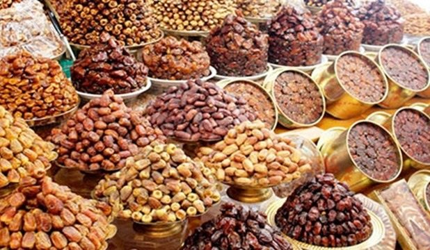 مصر تتصدر إنتاج التمور عالميًا بـ1.87 مليون طن.. ودور محوري للقطاع في دعم الاقتصاد الوطني مصر تتصدر إنتاج التمور عالميًا بـ1.87 مليون طن.. ودور محوري للقطاع في دعم الاقتصاد الوطني