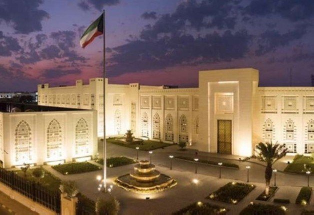 دولة الكويت تدين هجوما إرهابيا استهدف قاعدة عسكرية في العاصمة الصومالية مقديشو دولة الكويت تدين هجوما إرهابيا استهدف قاعدة عسكرية في العاصمة الصومالية مقديشو