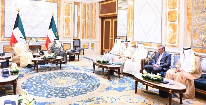 أمير الكويت يتسلم دعوة من خادم الحرمين لحضور القمة الخليجية - الأمريكية في الرياض الشهر الجاري أمير الكويت يتسلم دعوة من خادم الحرمين لحضور القمة الخليجية - الأمريكية في الرياض الشهر الجاري