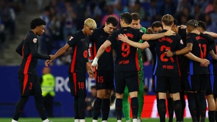 خطأ إداري.. قد يسحب لقب الليجا من برشلونة خطأ إداري.. قد يسحب لقب الليجا من برشلونة