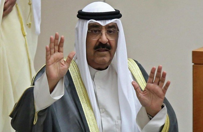 أمير الكويت يتلقى رسالة من أمير قطر حول تطورات الأوضاع الإقليمية والدولية أمير الكويت يتلقى رسالة من أمير قطر حول تطورات الأوضاع الإقليمية والدولية