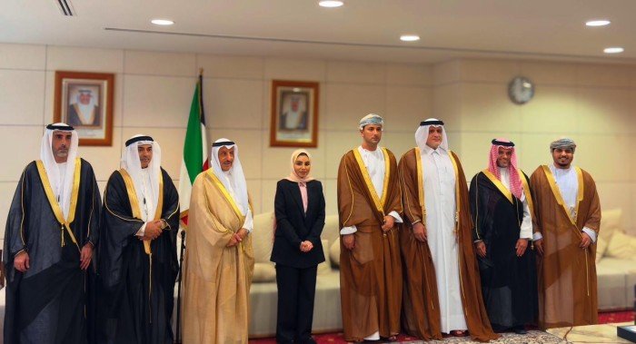 وزير (الشؤون) الكويتية: جمعيات وهيئات الهلال الأحمر الخليجية نموذج رائد في العمل الإنساني والإغاثي وزير (الشؤون) الكويتية: جمعيات وهيئات الهلال الأحمر الخليجية نموذج رائد في العمل الإنساني والإغاثي