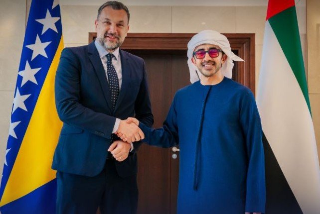 الإمارات و البوسنة والهرسك تبحثان عدداً من القضايا ذات الاهتمام المشترك الإمارات و البوسنة والهرسك تبحثان عدداً من القضايا ذات الاهتمام المشترك