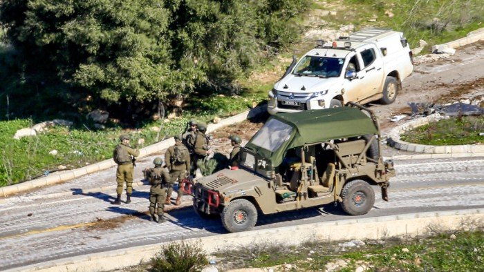 الجيش الإسرائيلى يعلن مقتل قيادى بحزب الله فى غارة جنوب لبنان الجيش الإسرائيلى يعلن مقتل قيادى بحزب الله فى غارة جنوب لبنان