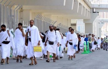 رئيس اللجنة العليا للحج تتفقد أوضاع حجاج السياحة المصريين بالمدينة المنورة