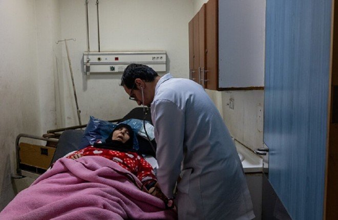 الصحة العالمية تطلق نداءً عاجلاً لدعم النظام الصحي في سوريا: حياة الملايين على المحك الصحة العالمية تطلق نداءً عاجلاً لدعم النظام الصحي في سوريا: حياة الملايين على المحك