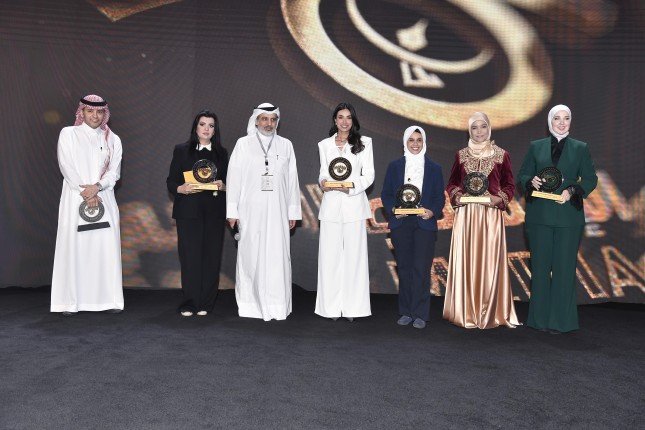 الملتقى الإعلامي العربي بالكويت.. جلسات حوارية تتناول قصص نجاح وتحديات عدد من الإعلاميين الملتقى الإعلامي العربي بالكويت.. جلسات حوارية تتناول قصص نجاح وتحديات عدد من الإعلاميين