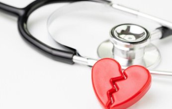 دراسة طبية.. متلازمة "القلب المكسور" تقتل الرجال بمعدل ضعف النساء