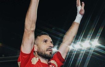 على معلول يعلن رحيله رسميًا عن صفوف الأهلي