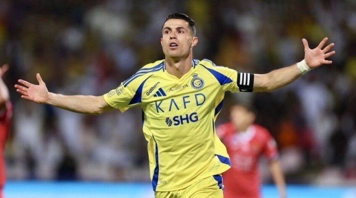 مفاجأة.. الهلال يتوصل إلى اتفاق نهائي مع رونالدو مفاجأة.. الهلال يتوصل إلى اتفاق نهائي مع رونالدو