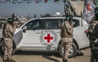 الصليب الأحمر يكثف استعداداته لاستلام الأسير الأمريكي عيدان ألكسندر من غزة