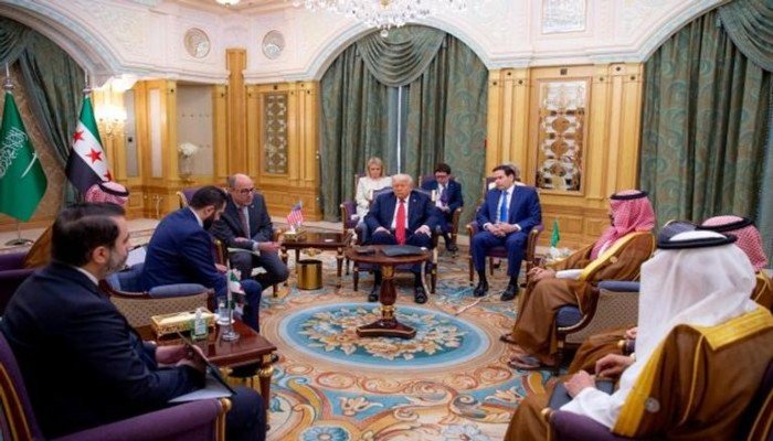 الرئيس السوري يثمن مواقف أمريكا والسعودية وتركيا الداعمة لسوريا الرئيس السوري يثمن مواقف أمريكا والسعودية وتركيا الداعمة لسوريا