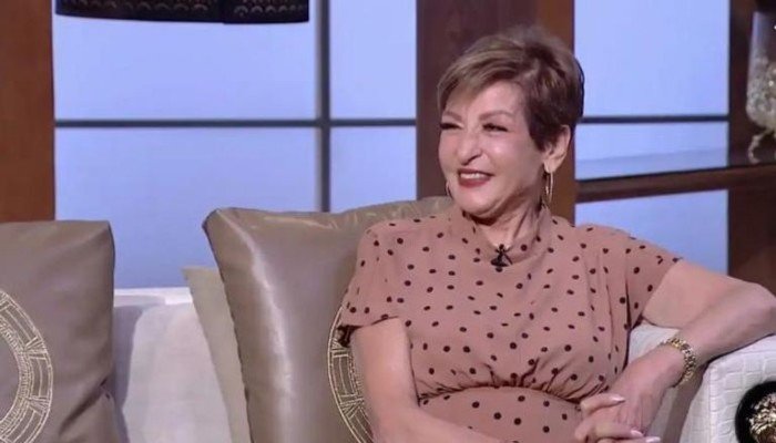 الفنانة ليلى عز العرب تبكي على الهواء: «أشتاق لزوجي.. وأتمنى أن يزورني في المنام» الفنانة ليلى عز العرب تبكي على الهواء: «أشتاق لزوجي.. وأتمنى أن يزورني في المنام»
