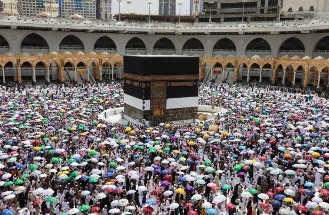 السعودية.. القبض على وافد ينقل 3 مخالفين إلى مكة السعودية.. القبض على وافد ينقل 3 مخالفين إلى مكة