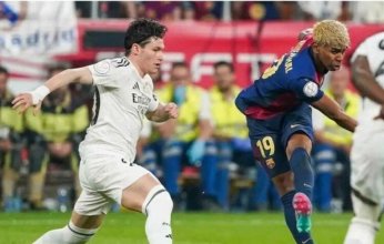 بالأسماء طاقم حكام "الكلاسيكو" المرتقب بين برشلونة وريال مدريد