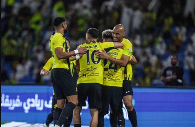 اتحاد جدة يتوج بلقب الدوري السعودي للمرة العاشرة في تاريخه اتحاد جدة يتوج بلقب الدوري السعودي للمرة العاشرة في تاريخه