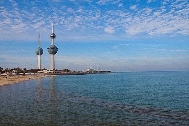 الأرصاد الجوية الكويتية: أمطار متفرقة رعدية أحيانا على بعض المناطق مع نشاط للرياح الأرصاد الجوية الكويتية: أمطار متفرقة رعدية أحيانا على بعض المناطق مع نشاط للرياح