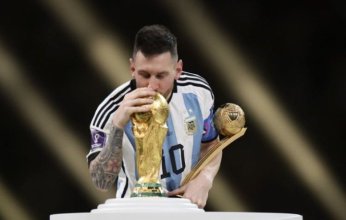 ميسي يختار هدفه المفضل من بين 800 هدف لتحويله لعمل فني