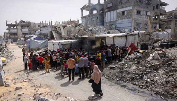 تصعيد دموي في غزة.. استشهاد 33 فلسطينيًا بينهم أطفال في غارات ليلية رغم المساعي لوقف إطلاق النار تصعيد دموي في غزة.. استشهاد 33 فلسطينيًا بينهم أطفال في غارات ليلية رغم المساعي لوقف إطلاق النار
