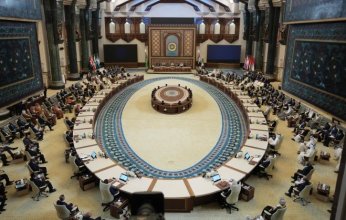 العراق يعرض 18 مبادرة للتعاون أمام القمة العربية ويتبرع ب 40 مليون دولار لغزة ولبنان