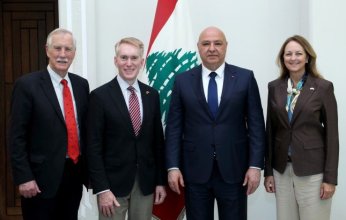 الرئيس اللبناني يبحث مع وفد أمريكي ملف النازحين والسلاح الفلسطيني.. ما التفاصيل؟