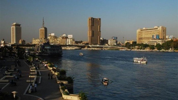 طقس مصر.. الأرصاد تحذر من موجة شديدة الحرارة ورياح مثيرة للأتربة تضرب البلاد لمدة 48 ساعة طقس مصر.. الأرصاد تحذر من موجة شديدة الحرارة ورياح مثيرة للأتربة تضرب البلاد لمدة 48 ساعة