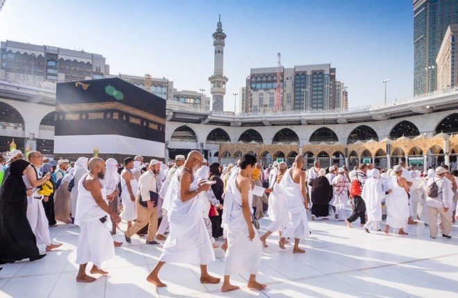 السعودية تحذّر من "الافتراش" خلال موسم الحج: تهديد للسلامة العامة السعودية تحذّر من "الافتراش" خلال موسم الحج: تهديد للسلامة العامة
