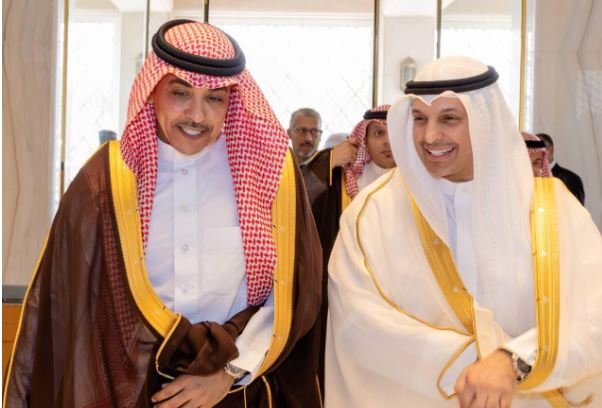 مباحثات كويتية - سعودية لسبل تعزيز التعاون في مجال الإعلام بين البلدين مباحثات كويتية - سعودية لسبل تعزيز التعاون في مجال الإعلام بين البلدين