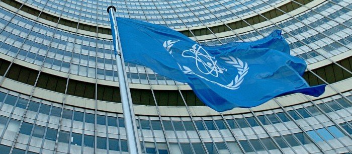 إيران تتخذ إجراءات مضادة لقرار الوكالة الدولية للطاقة الذرية إيران تتخذ إجراءات مضادة لقرار الوكالة الدولية للطاقة الذرية