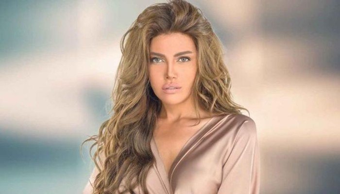 ريهام حجاج تظهر بالحجاب خلال أداء مناسك الحج.. وتُثير الجدل بعد توقفها عن التمثيل ريهام حجاج تظهر بالحجاب خلال أداء مناسك الحج.. وتُثير الجدل بعد توقفها عن التمثيل