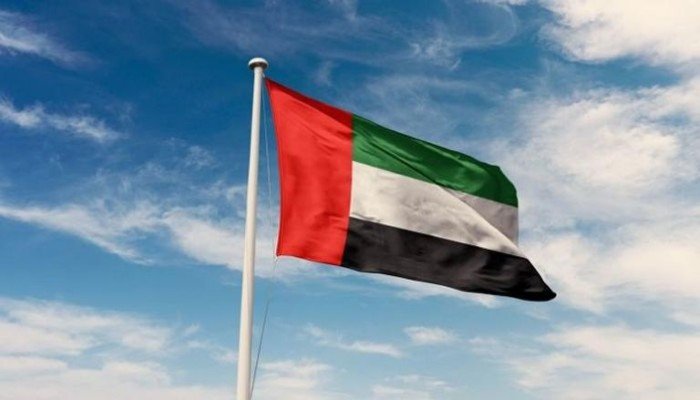 الإمارات تطالب بـ«وقف فوري للتصعيد» بالمنطقة وتدعو إلى الحكمة والحوار الإمارات تطالب بـ«وقف فوري للتصعيد» بالمنطقة وتدعو إلى الحكمة والحوار