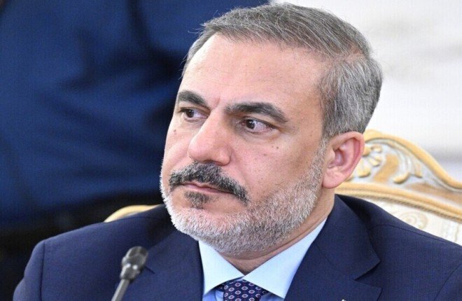 وزير الخارجية التركي: إسرائيل تجر المنطقة إلى كارثة شاملة بمهاجمتها إيران وزير الخارجية التركي: إسرائيل تجر المنطقة إلى كارثة شاملة بمهاجمتها إيران
