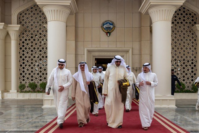 الكويت.. وزير الخارجية يتوجه الى قطر للمشاركة باجتماع استثنائي لوزراء خارجية دول مجلس التعاون الخليجي الكويت.. وزير الخارجية يتوجه الى قطر للمشاركة باجتماع استثنائي لوزراء خارجية دول مجلس التعاون الخليجي