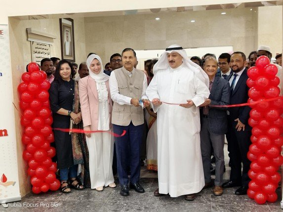 وزير الصحة الكويتي: ملتزمون بمواصلة تطوير منظومة نقل الدم من خلال تحديث البنية التحتية وتدريب الكوادر الطبية وزير الصحة الكويتي: ملتزمون بمواصلة تطوير منظومة نقل الدم من خلال تحديث البنية التحتية وتدريب الكوادر الطبية