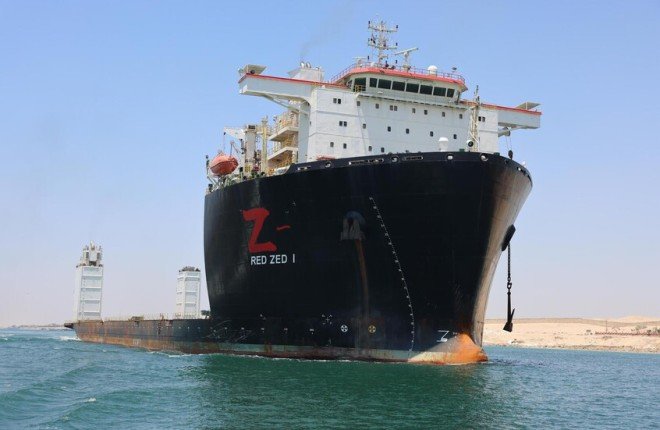 قناة السويس تكشف تفاصيل حادث جنوح سفينة "RED ZED 1" دون خسائر بشرية قناة السويس تكشف تفاصيل حادث جنوح سفينة "RED ZED 1" دون خسائر بشرية