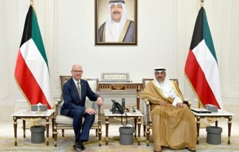 ولي العهد الكويتي يستقبل نائب رئيس مجلس إدارة مؤسسة الملك في المملكة المتحدة والمدير التنفيذي للتعليم