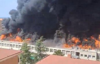 حريق ضخم يلتهم مبنى جامعي شمال روما.. وعمليات الإجلاء تنقذ الأرواح