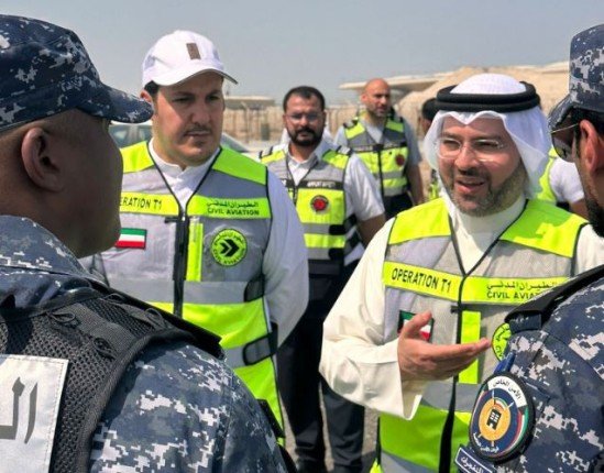 هبوط اضطراري لطائرة في مطار الكويت بعد بلاغ بوجود قنبلة هبوط اضطراري لطائرة في مطار الكويت بعد بلاغ بوجود قنبلة