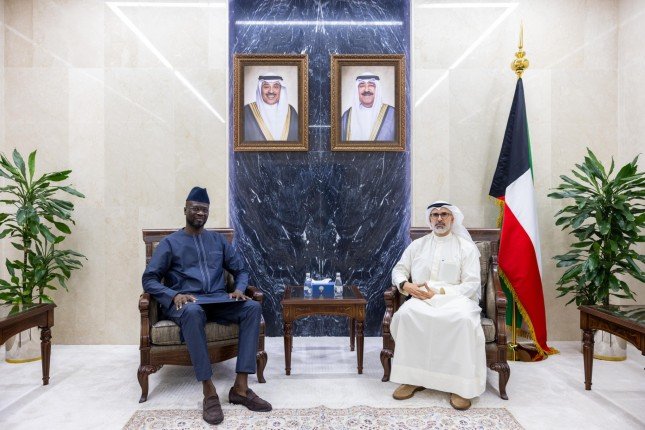 الكويت.. نائب وزير الخارجية يستقبل السفير السنغالي لدى البلاد بمناسبة انتهاء فترة عمله الكويت.. نائب وزير الخارجية يستقبل السفير السنغالي لدى البلاد بمناسبة انتهاء فترة عمله